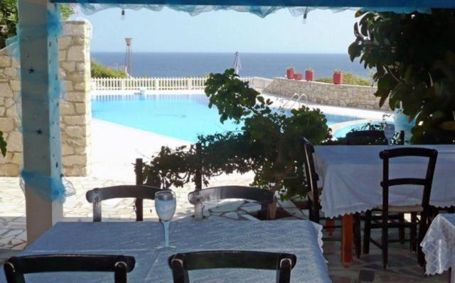 Nicolas Apartments Ierápetra Екстериор снимка