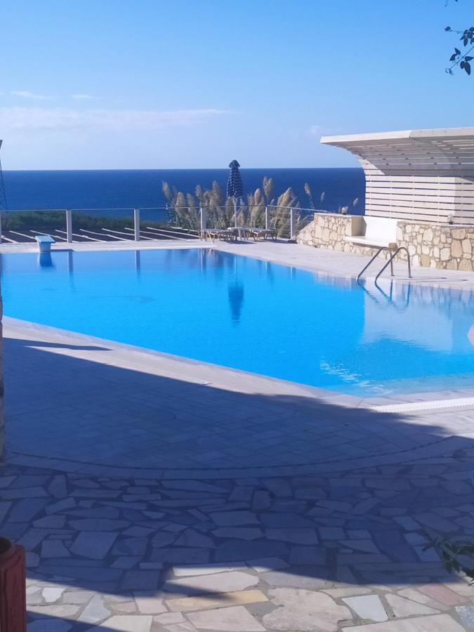 Nicolas Apartments Ierápetra Екстериор снимка